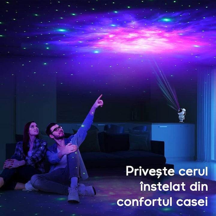 Proiector de Stele Astronaut – Lampa de Veghe cu Rotire 360°, Telecomandă și Efecte de Galaxie
