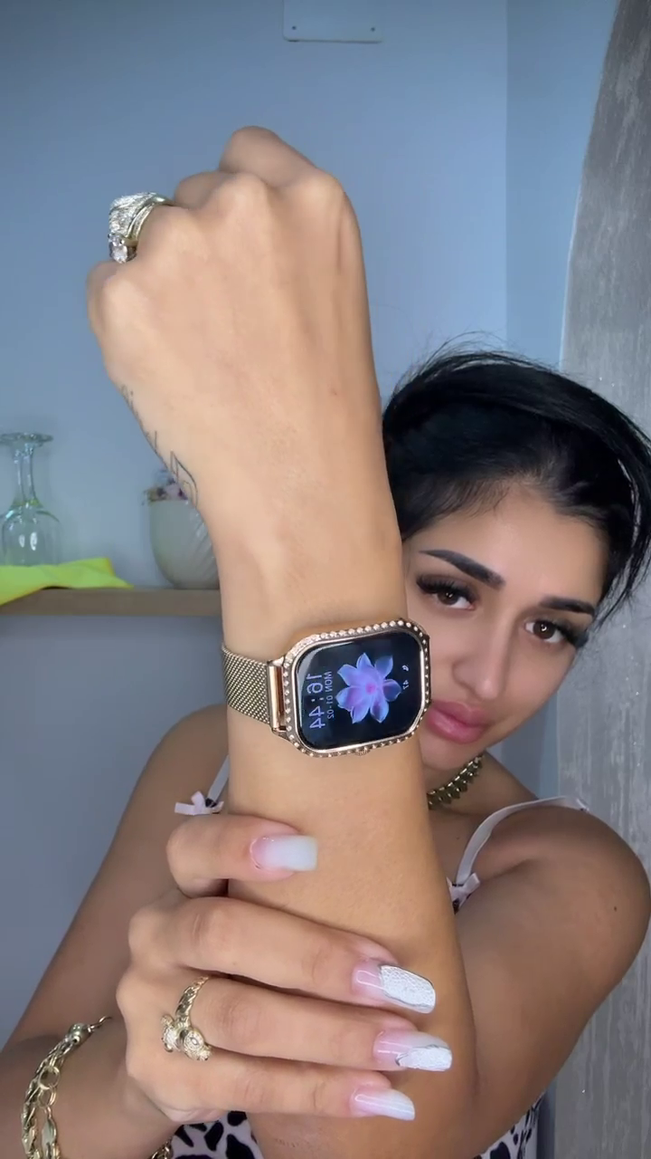 Smartwatch pentru Dama – Ecran FULL HD 1.75”, Monitorizare Sănătate, 130 Sporturi & Notificări