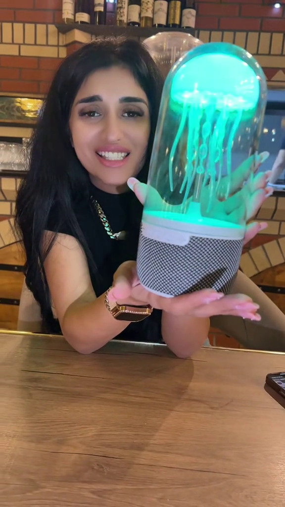 Boxă Portabilă Meduza — Bluetooth 5.0, Lumini Ambientale RGB, TF Card & AUX